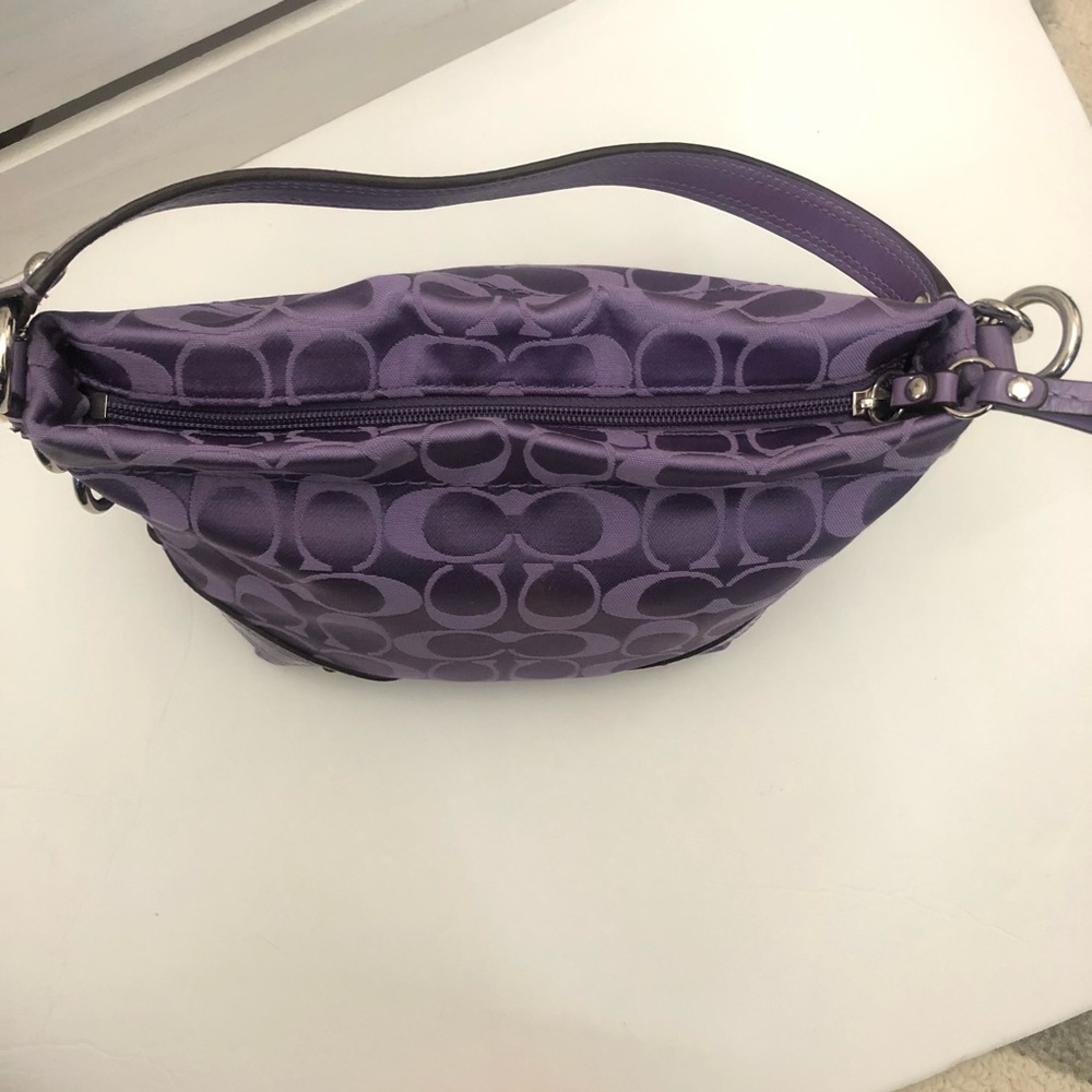 SOLD‼️ Coach small bag - Picture 5 of 8